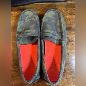 Rothy's Women’s Green/blue Camouflage Slip-On Driver Moccasin size 9